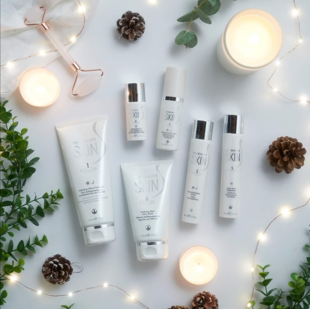 Πρόκληση για φρέσκια, λαμπερή και με νεανική όψη επιδερμίδα Καθαρισμός, τόνωση, περιποίηση, ενυδάτωση herbalife skin fit2o-gr